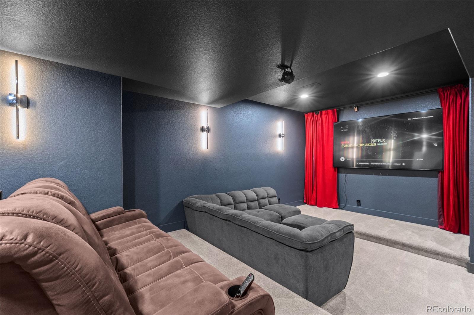 2910 El Nido Way