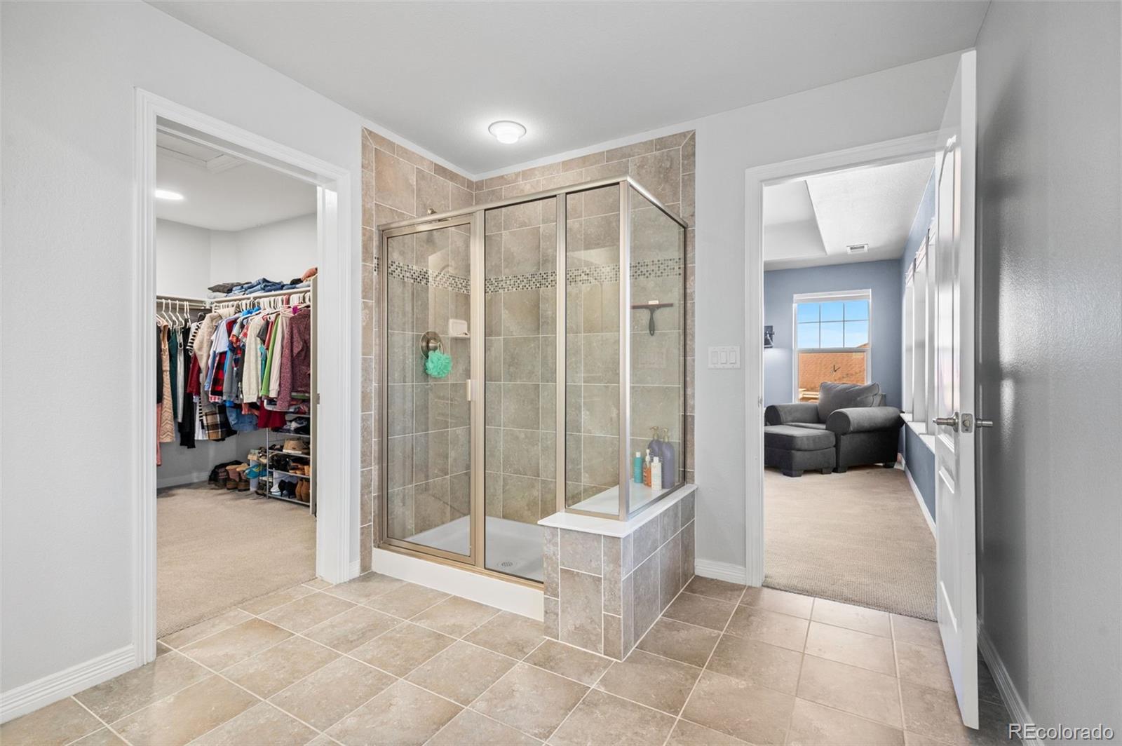 2910 El Nido Way