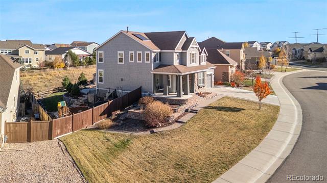 2910 El Nido Way