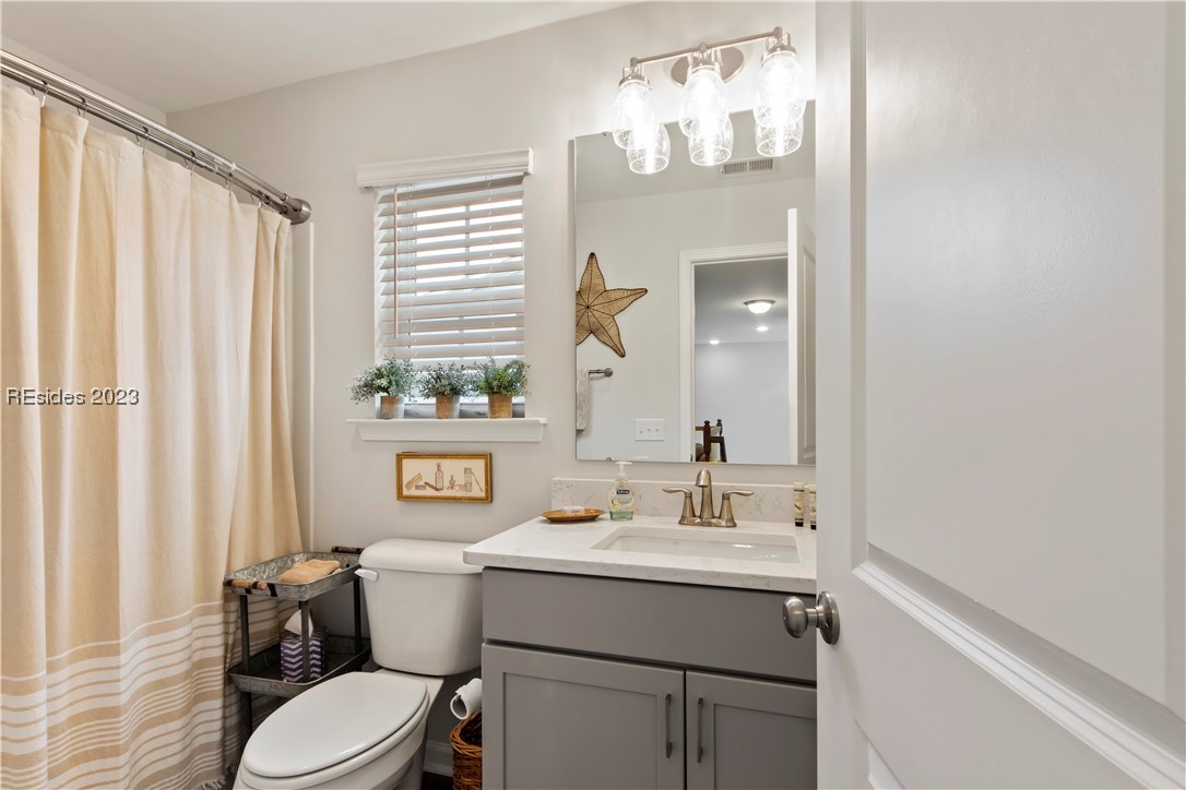 5 Benton Circle