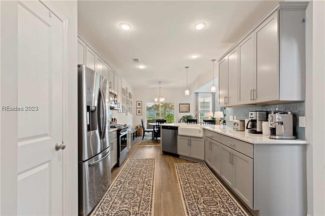 5 Benton Circle