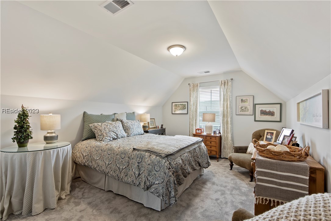 5 Benton Circle