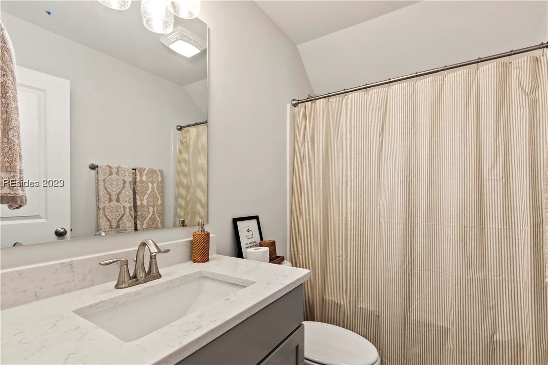 5 Benton Circle