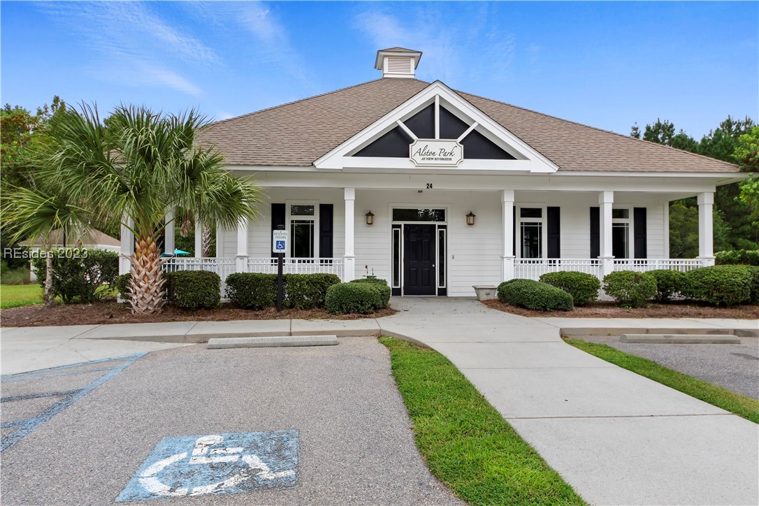 5 Benton Circle