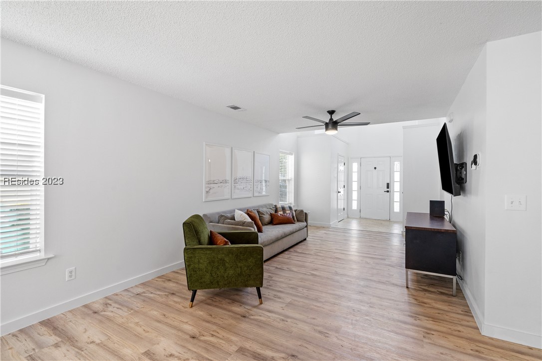 368 Gardners Circle
