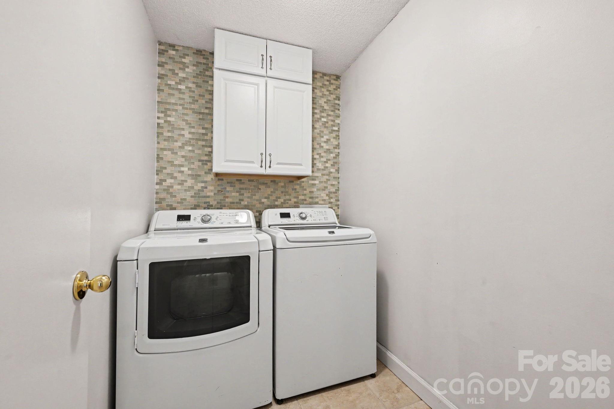 10006 Stoneleigh Lane