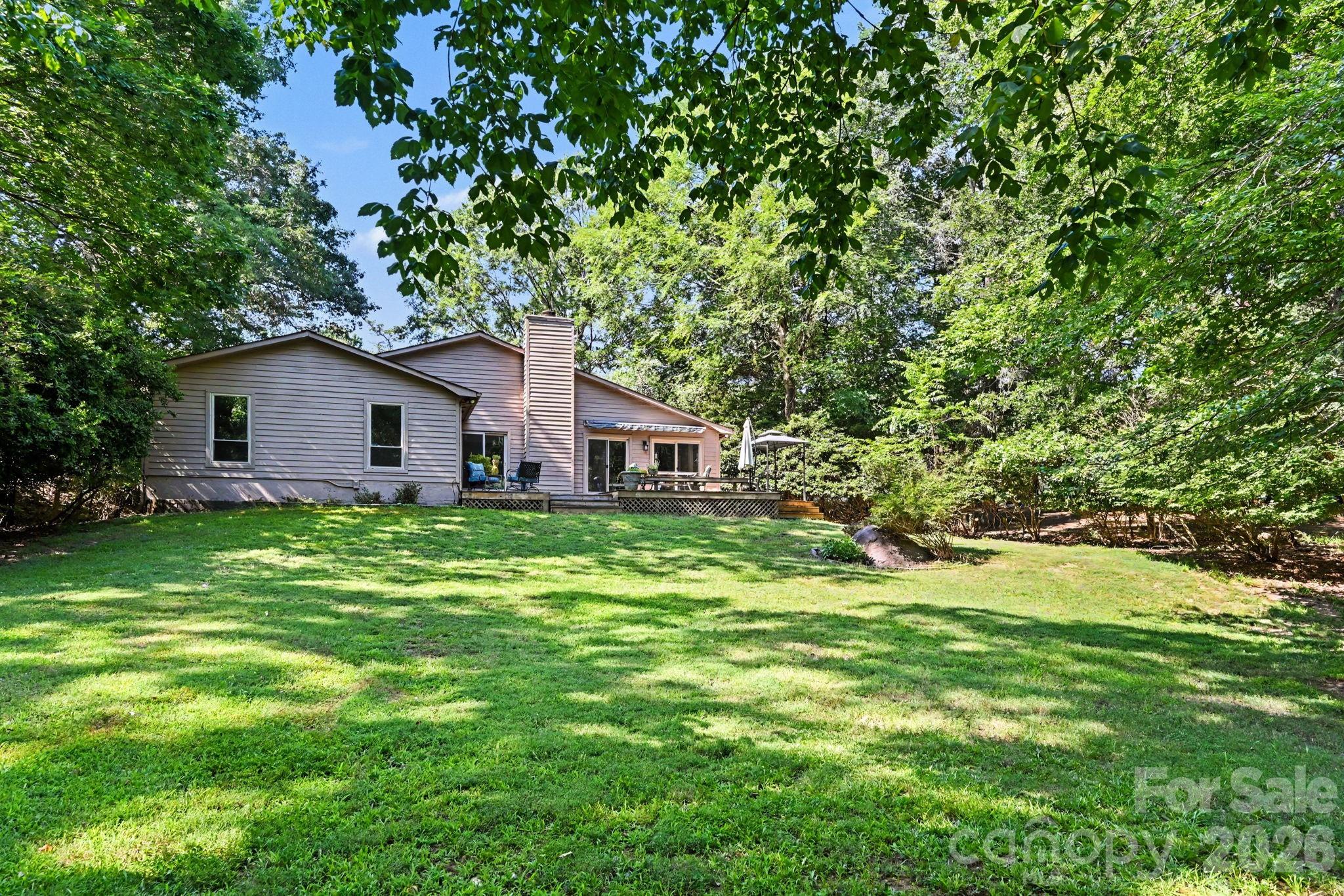 10006 Stoneleigh Lane