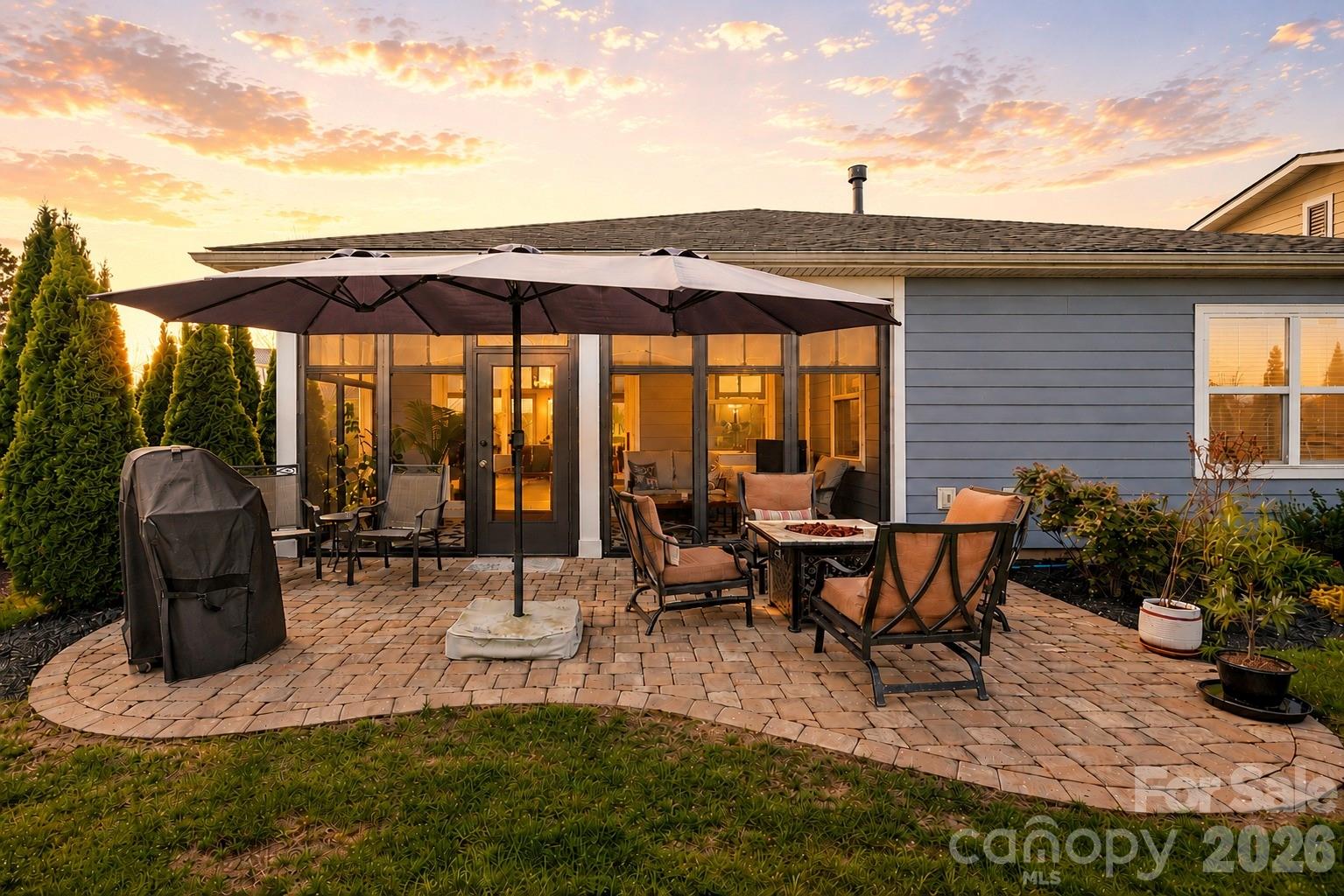 445 Bowline Drive