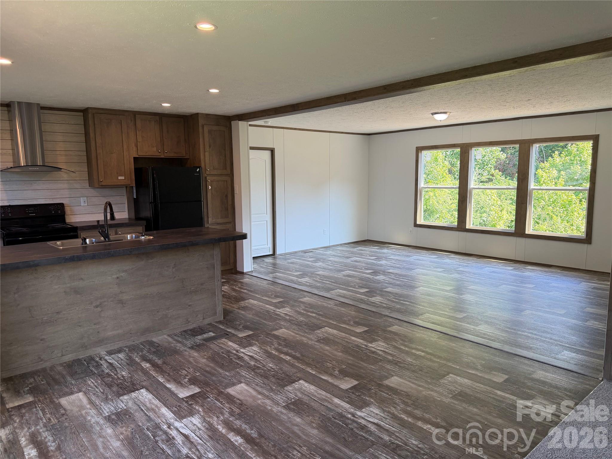 1003 Lavender Road