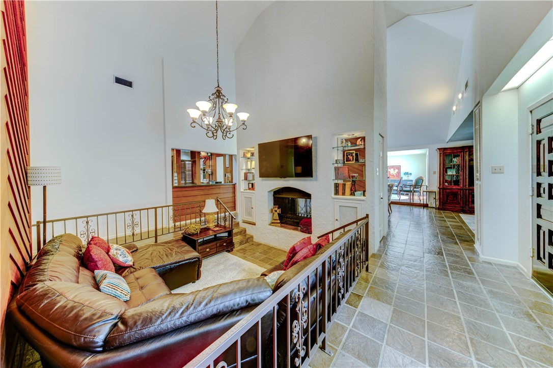 5305 Sugar Creek Dr