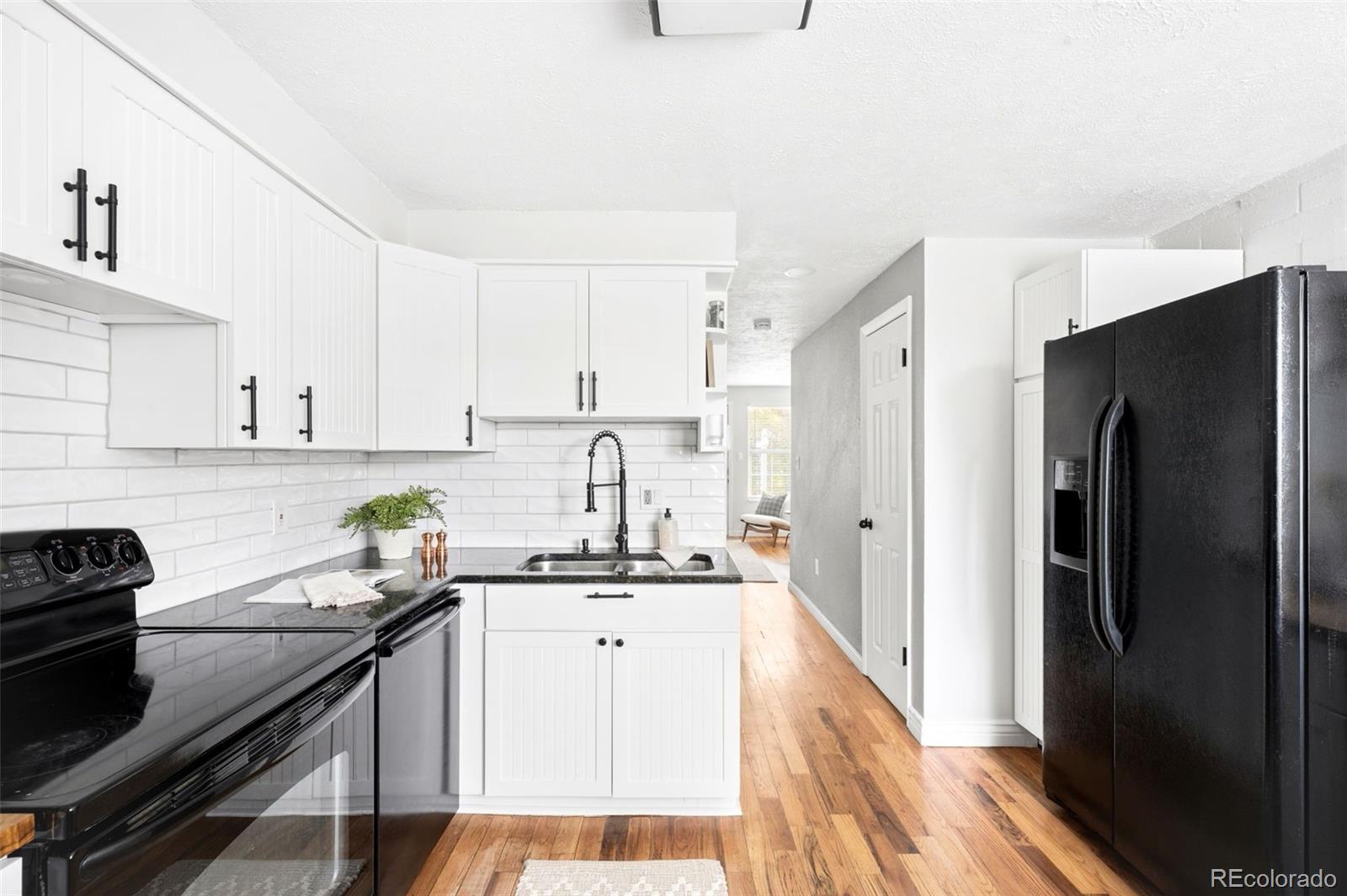 6550 W 14 Avenue Unit: 36