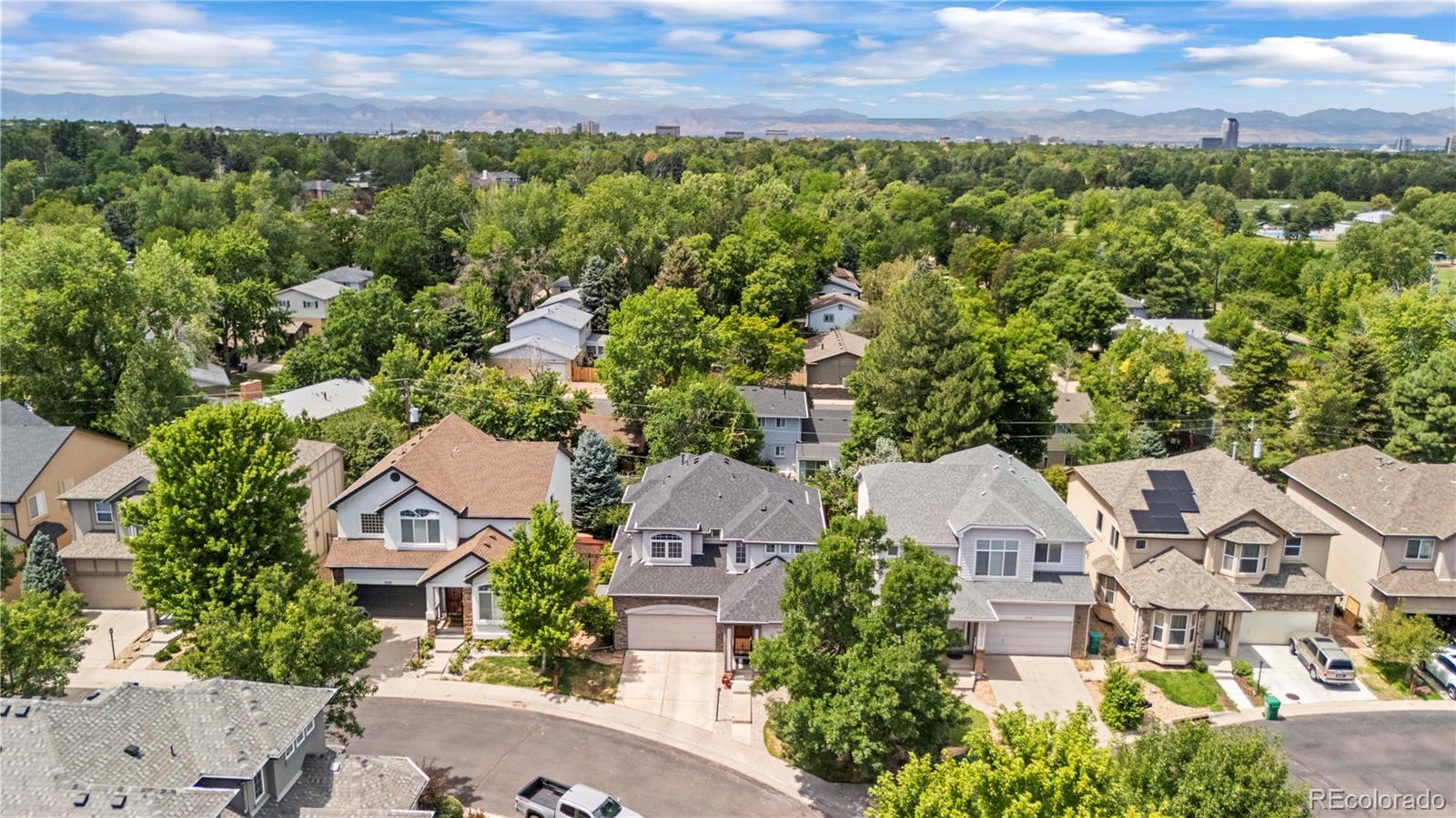 1701 S Poplar