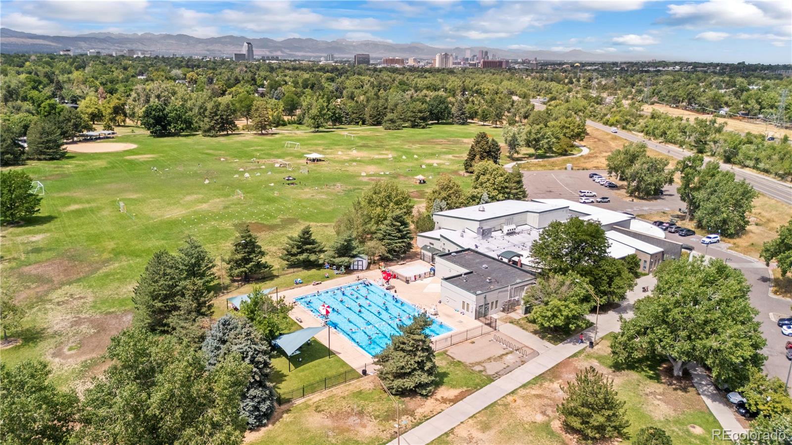 1701 S Poplar