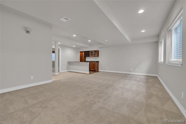 1701 S Poplar