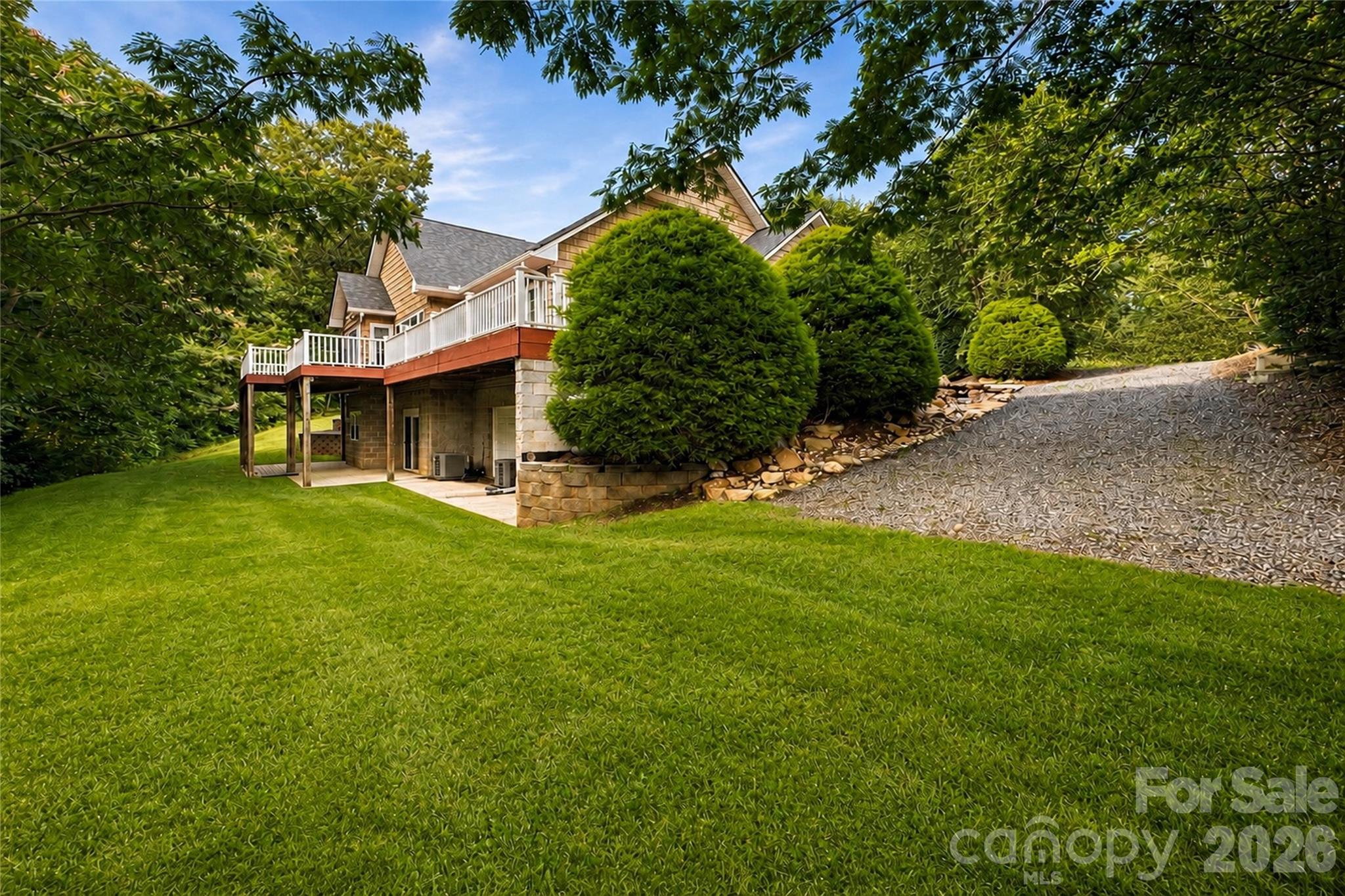 6047 Chaucer Lane
