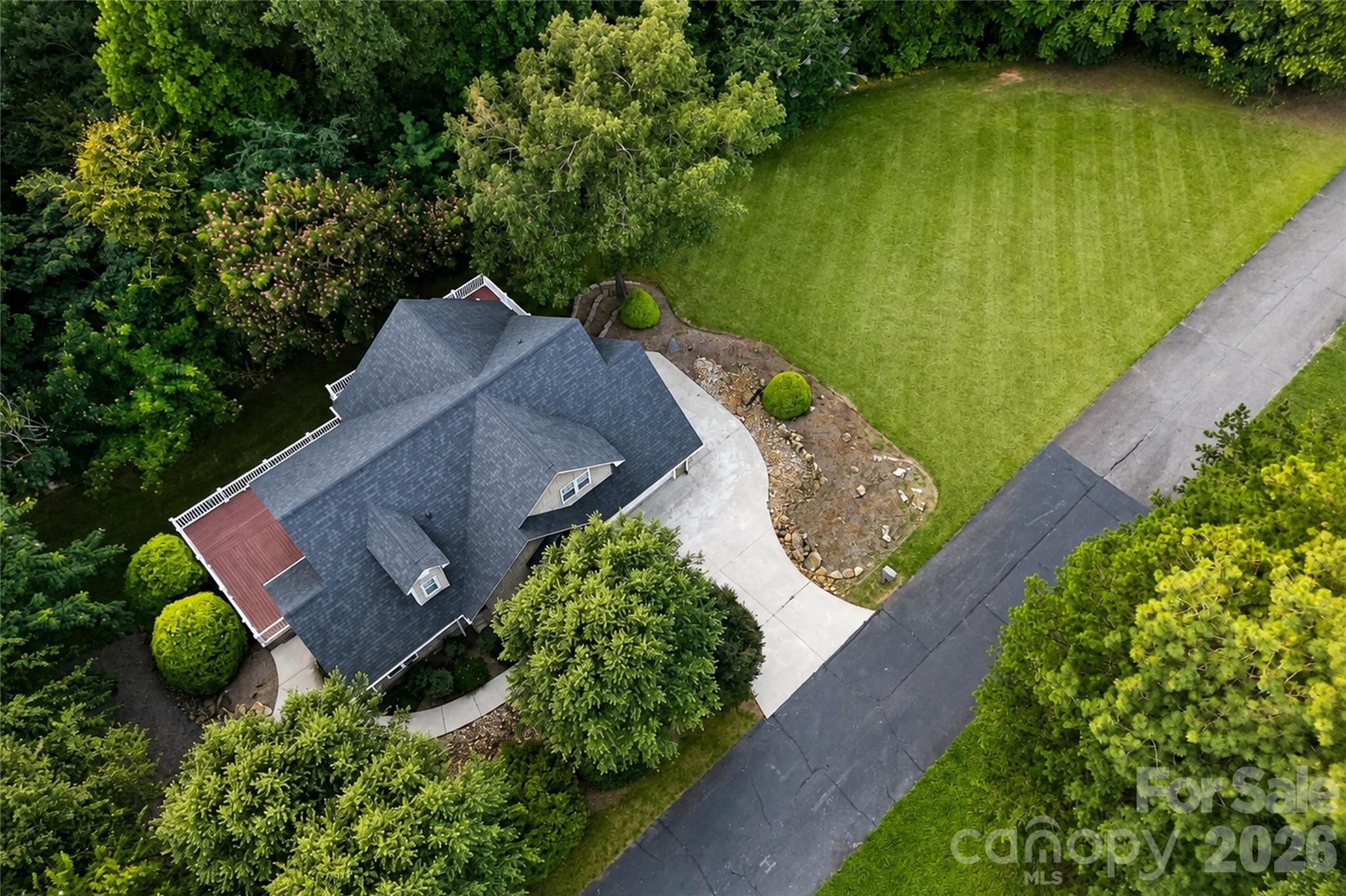 6047 Chaucer Lane