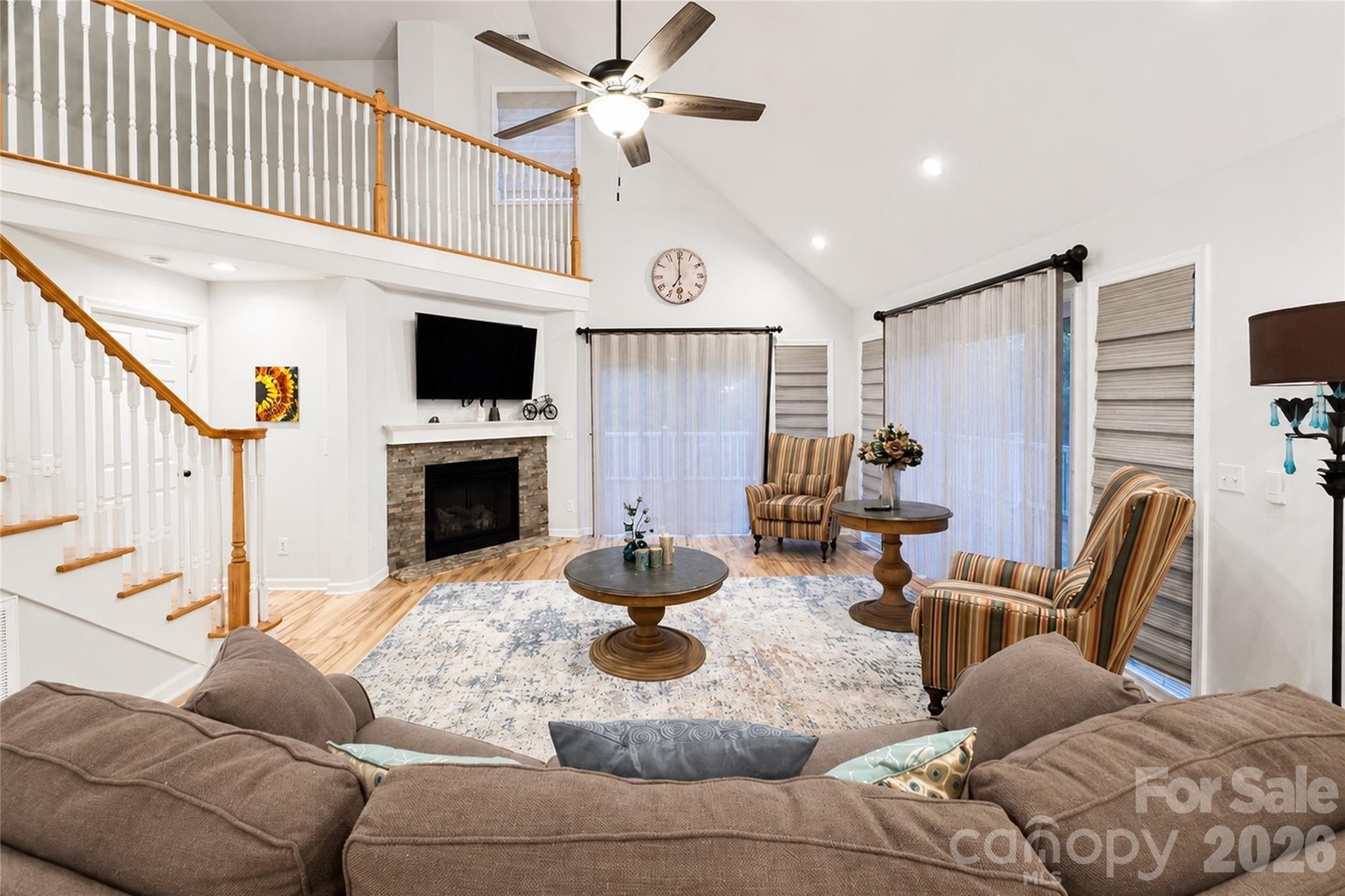 6047 Chaucer Lane