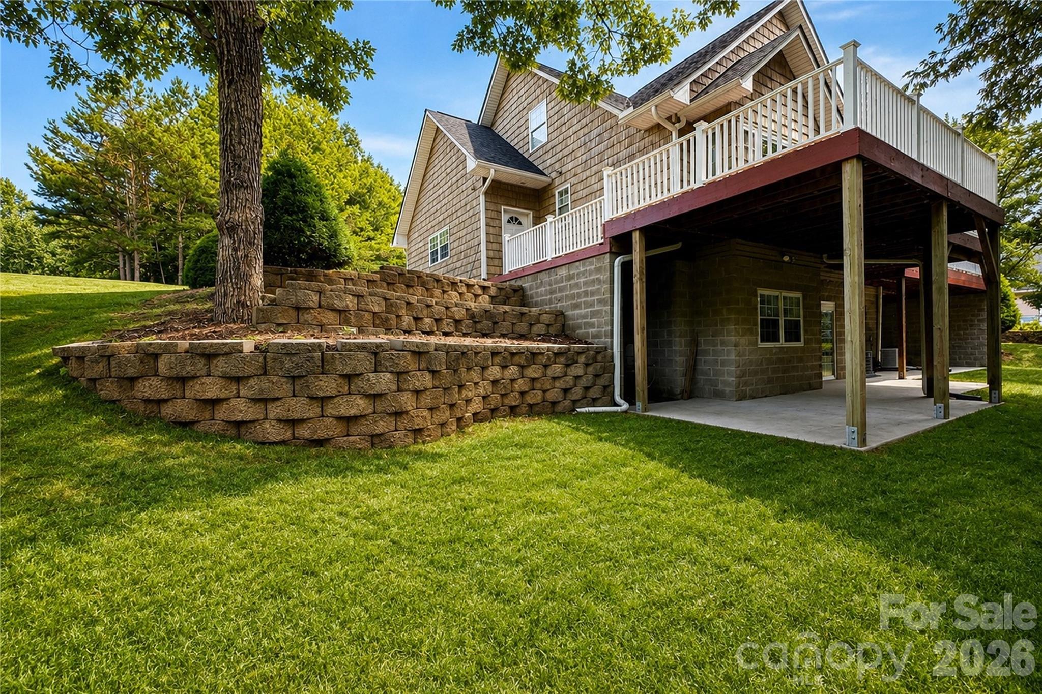 6047 Chaucer Lane