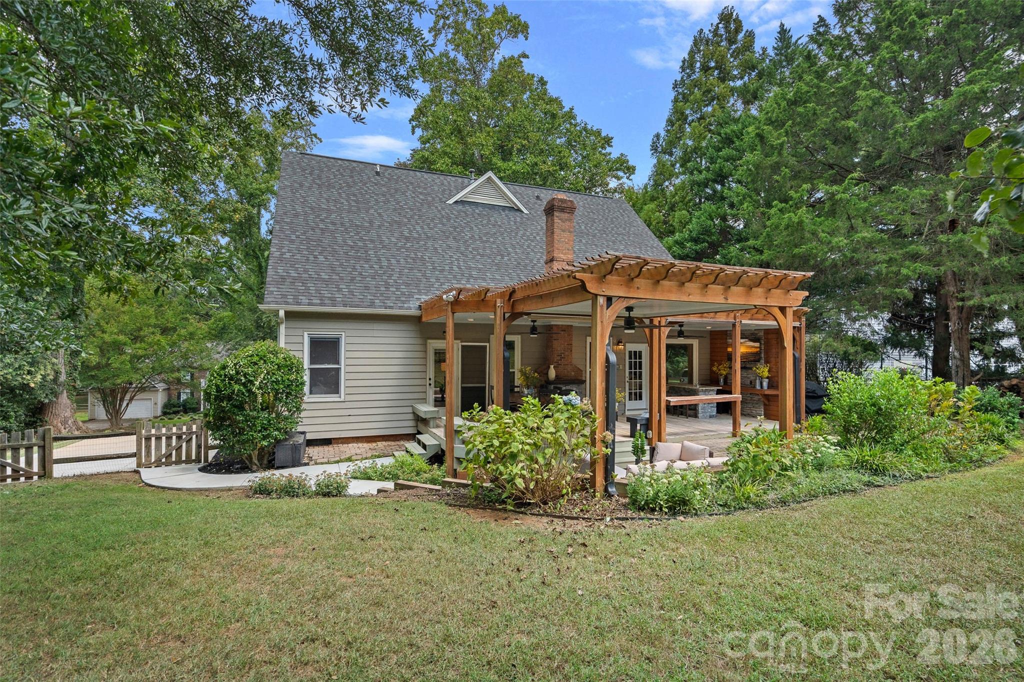 12507 Angel Oak Drive