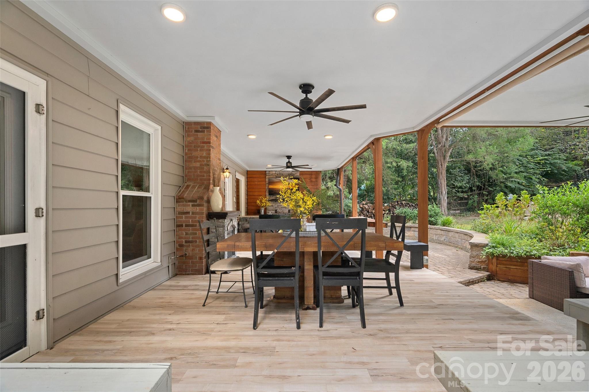 12507 Angel Oak Drive