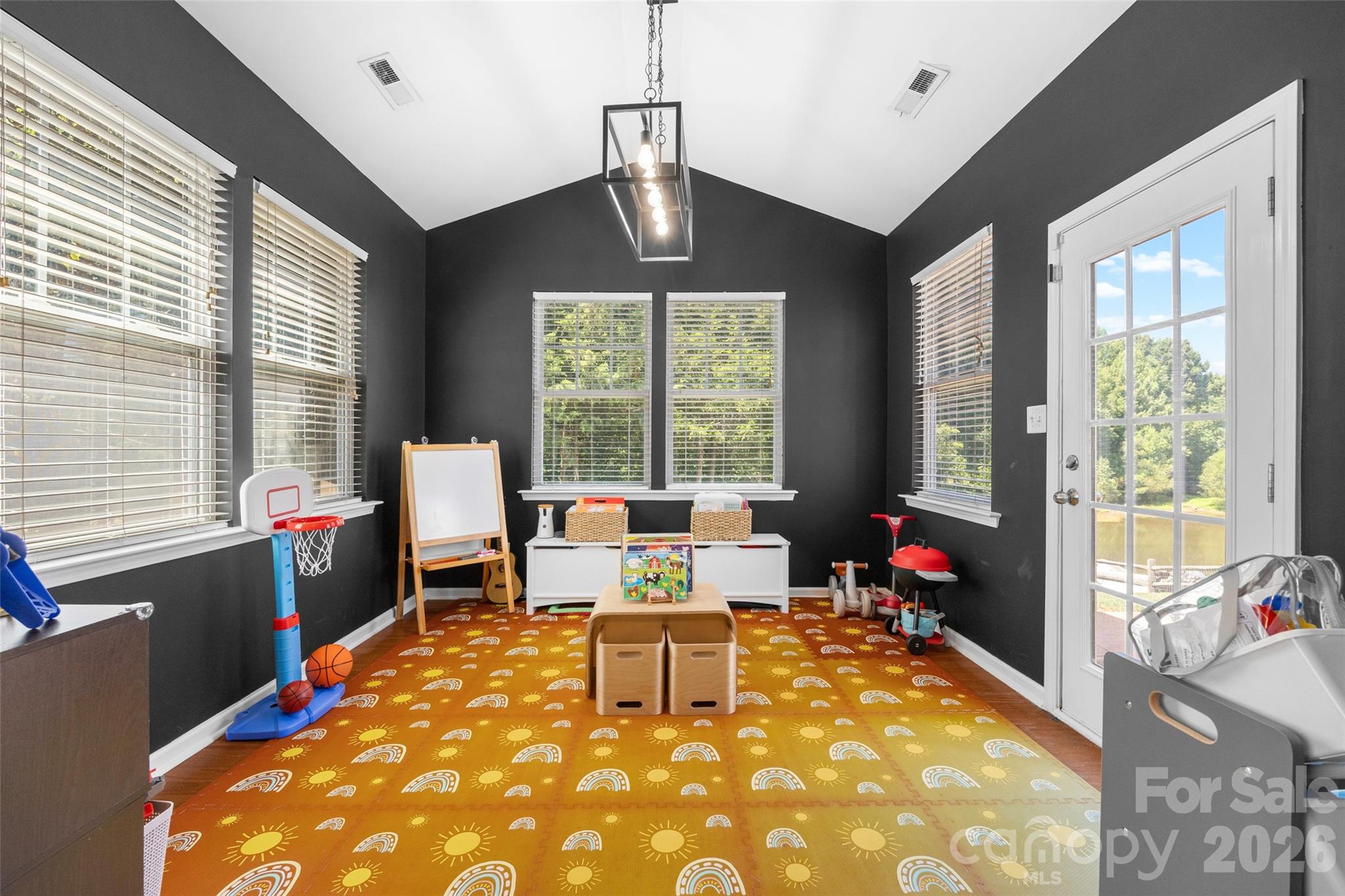 14918 Brotherly Lane