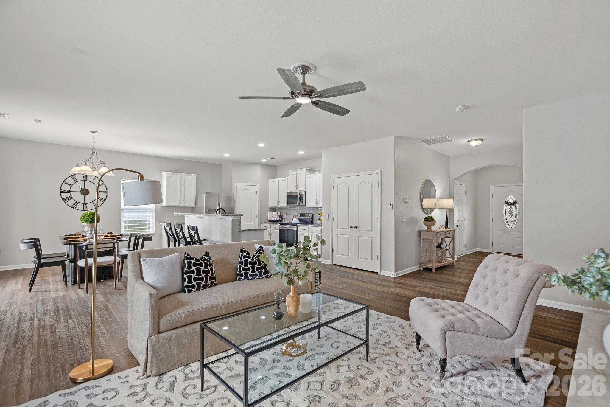 8226 Paw Valley Lane