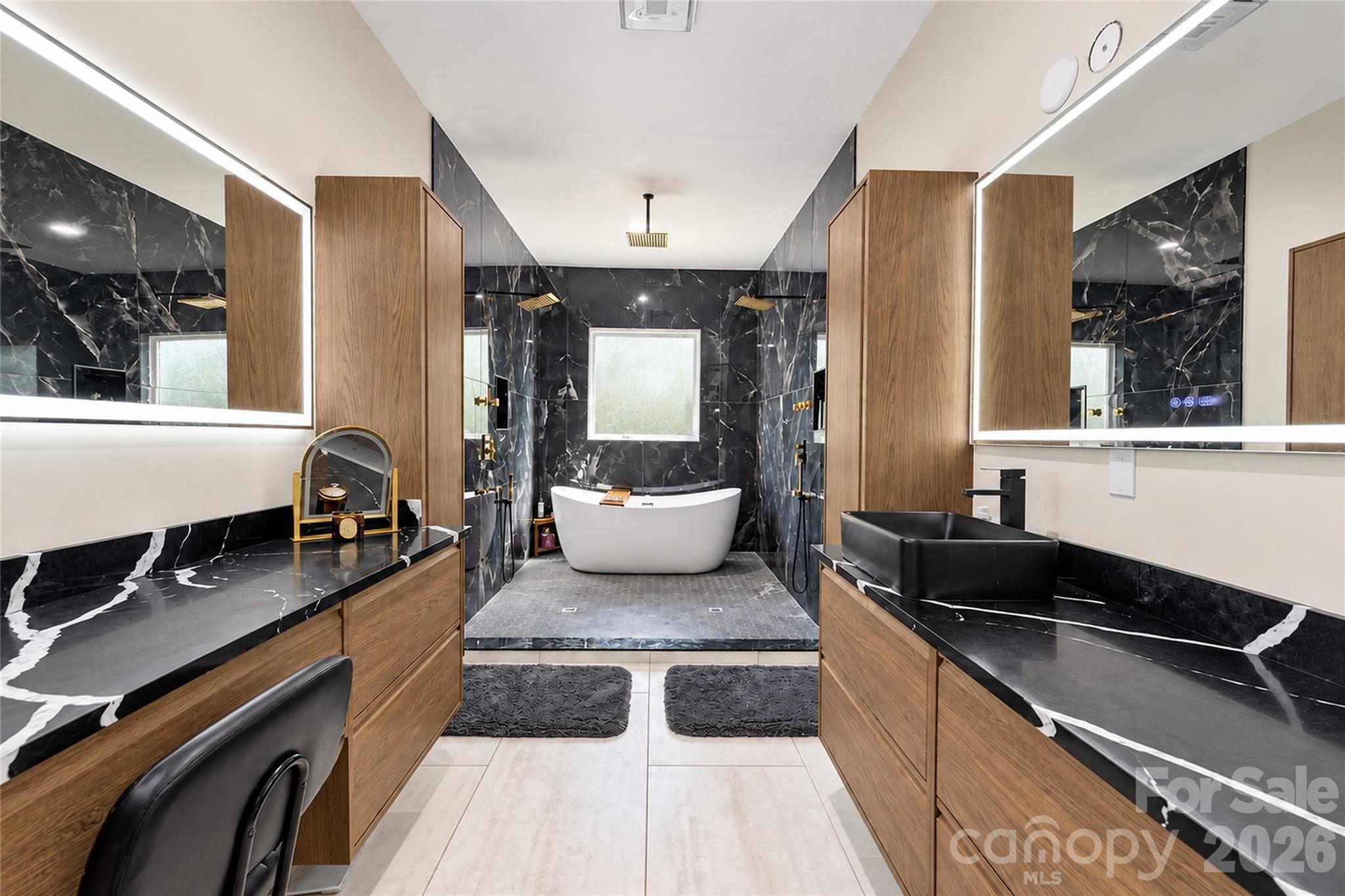 4987 Wildlife Lane