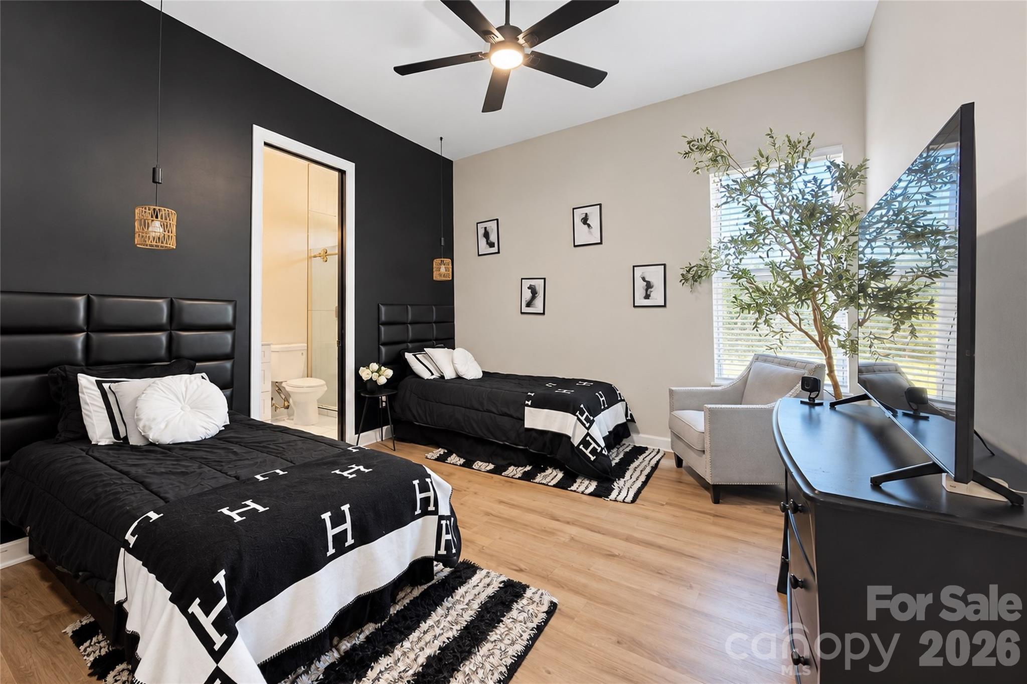 4987 Wildlife Lane