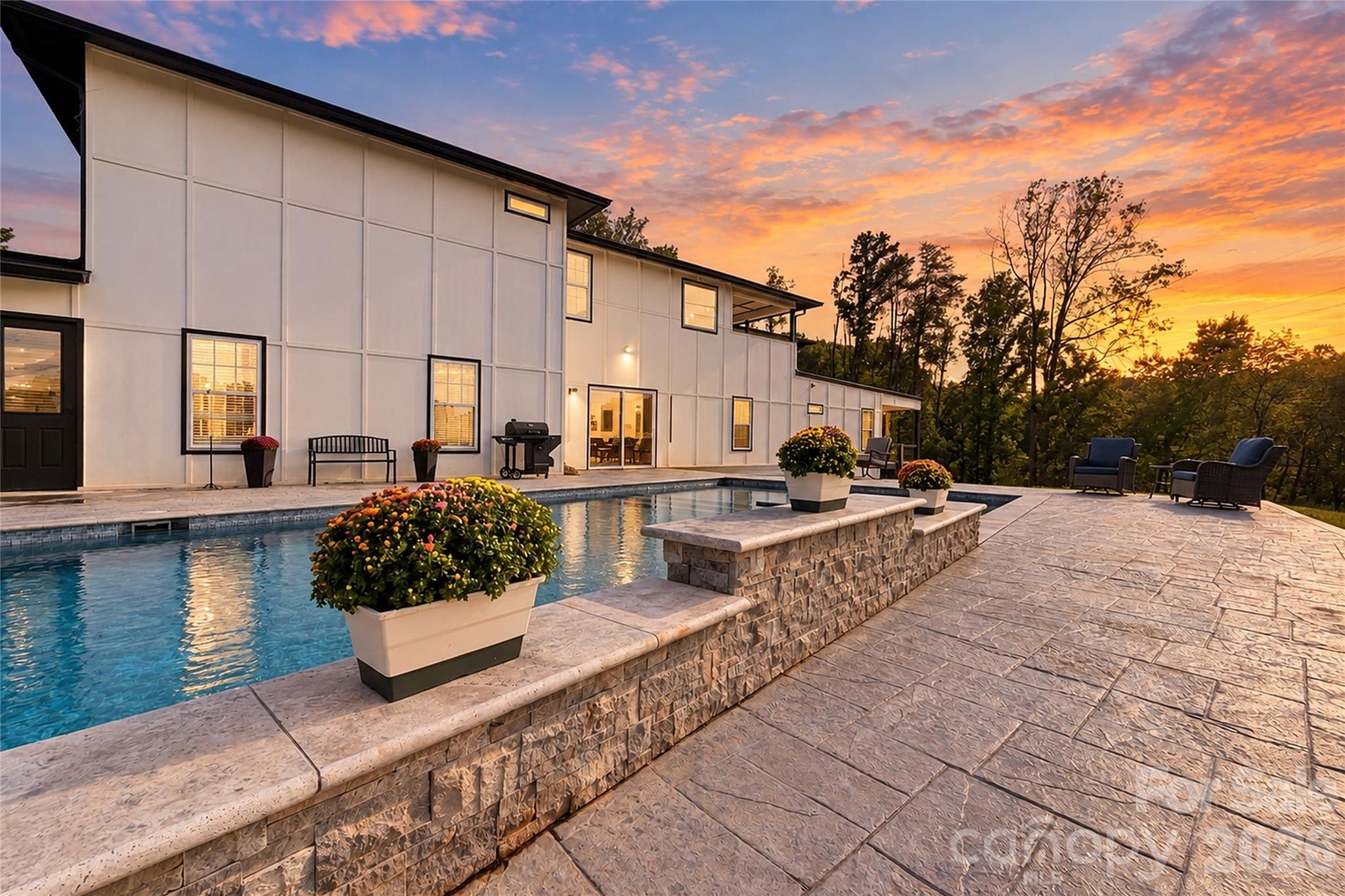 4987 Wildlife Lane