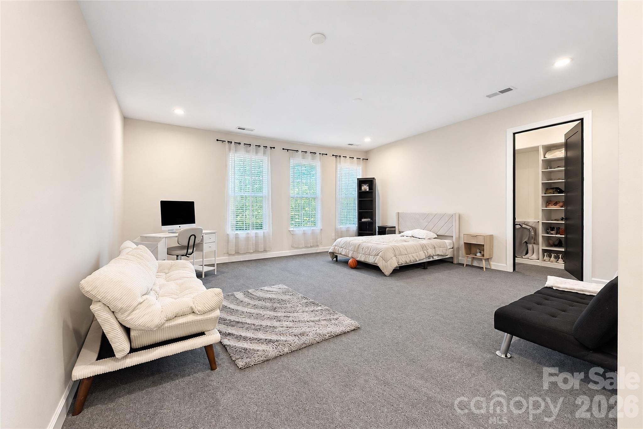 4987 Wildlife Lane