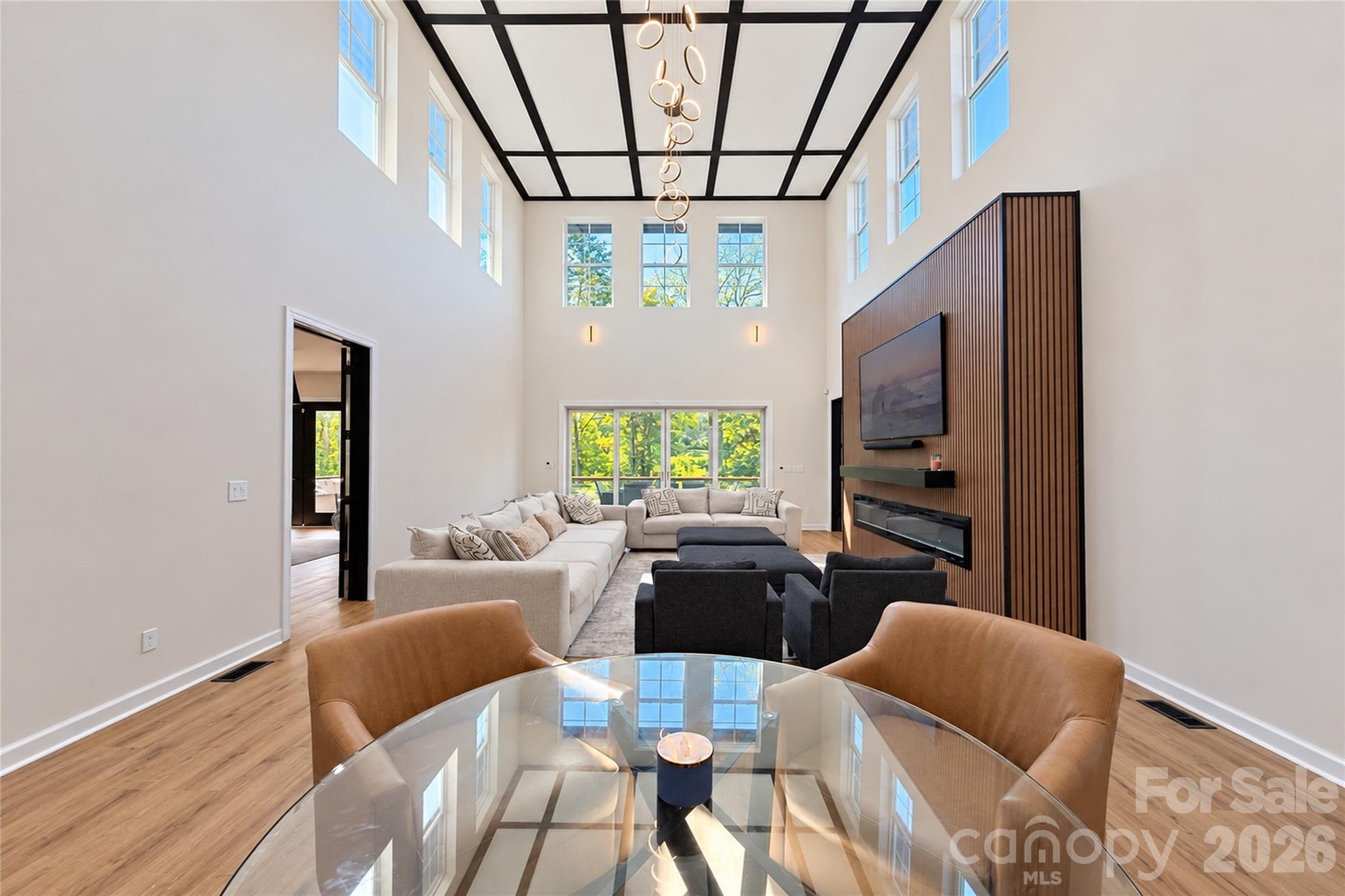 4987 Wildlife Lane