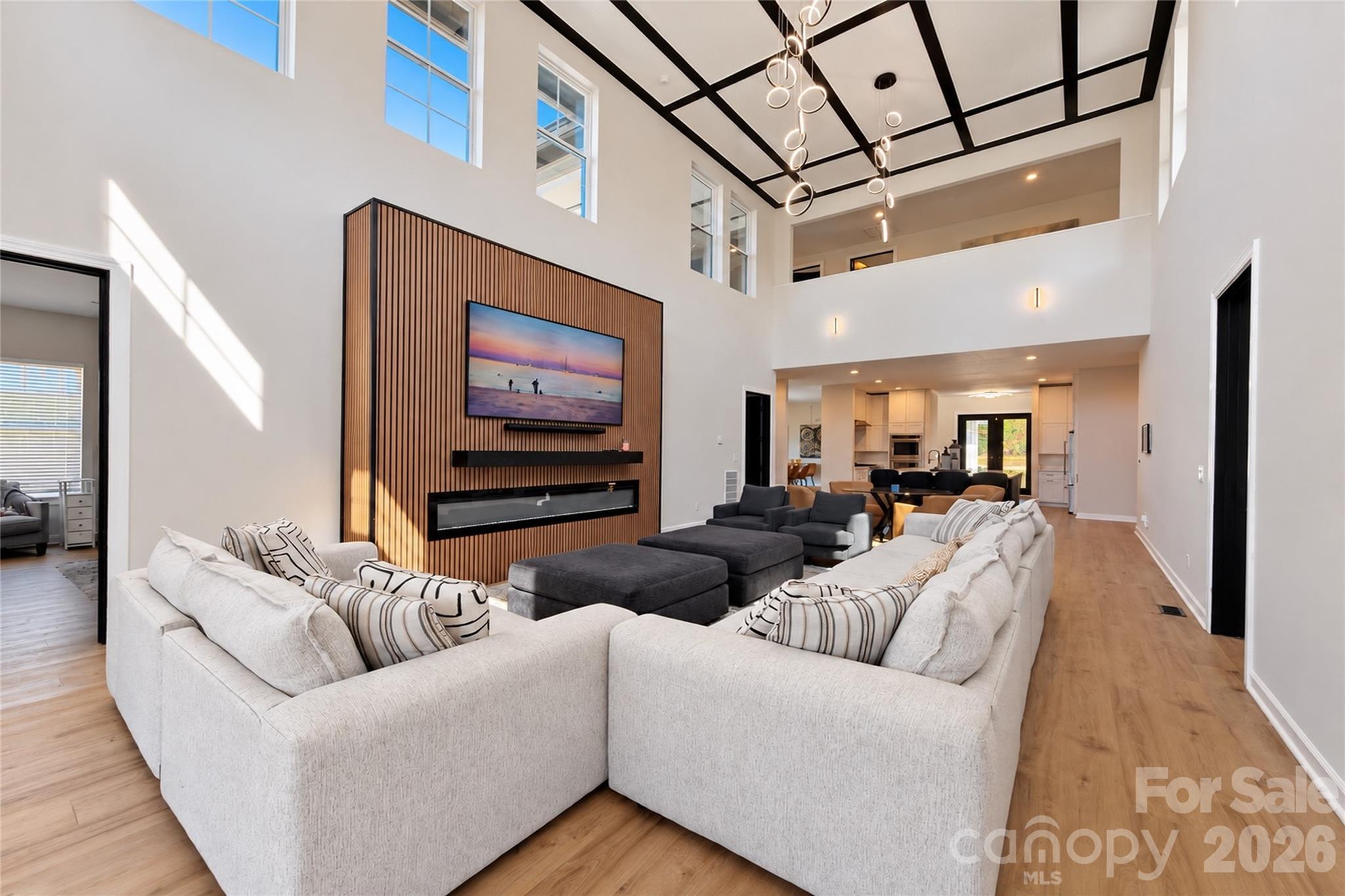 4987 Wildlife Lane