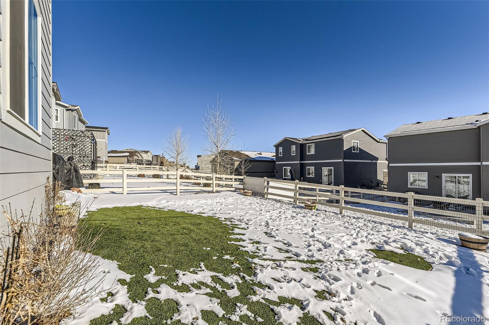 5332 Blue Lunar Lane