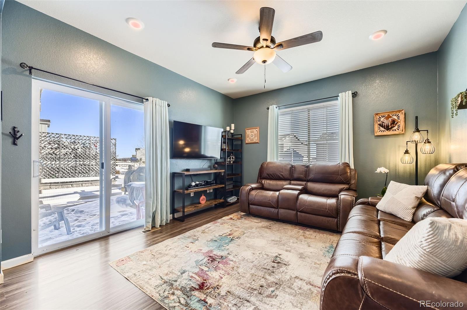 5332 Blue Lunar Lane