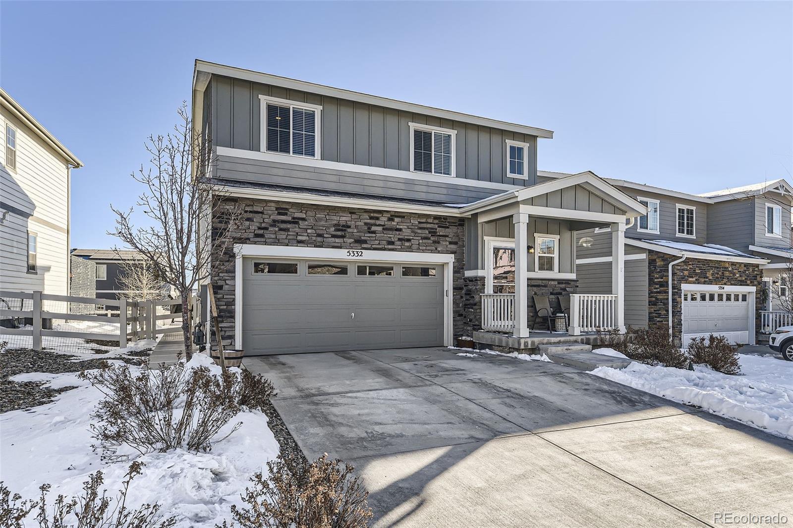 5332 Blue Lunar Lane