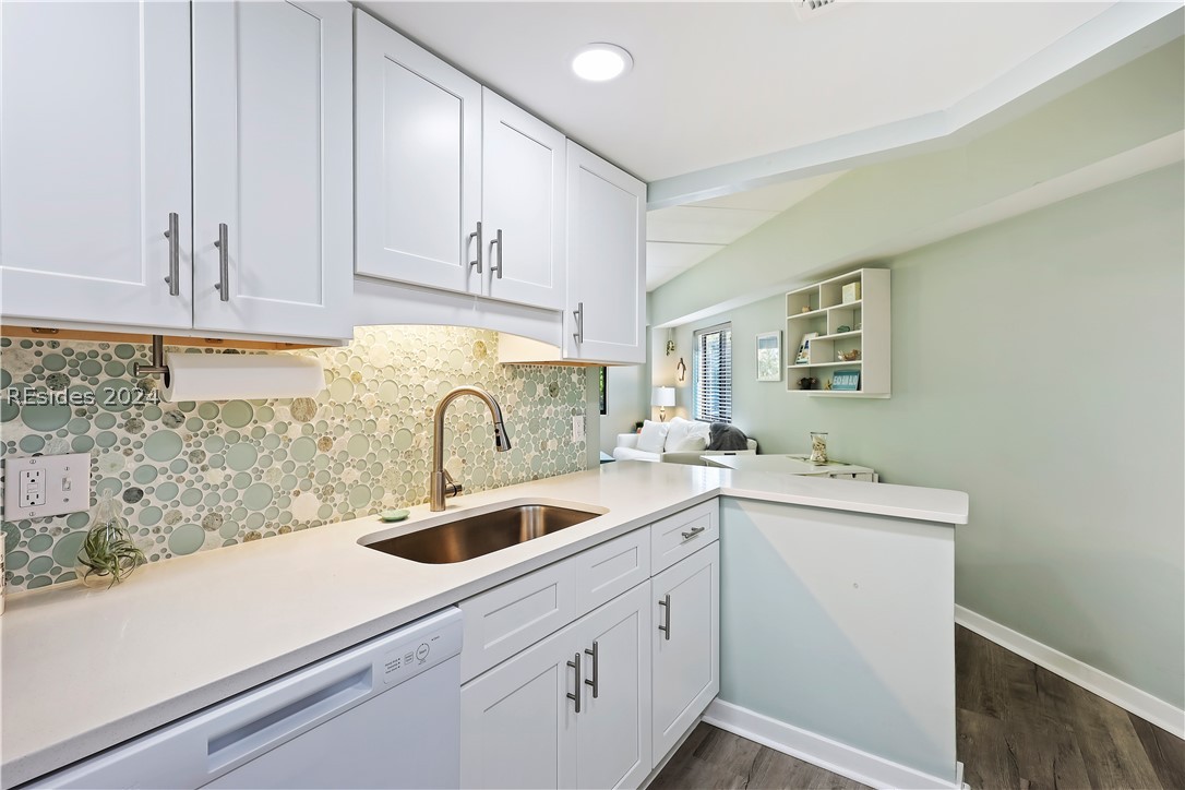 10 S Forest Beach Drive 106