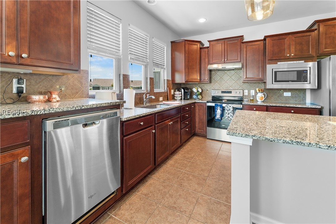 2434 Freshwater Lane