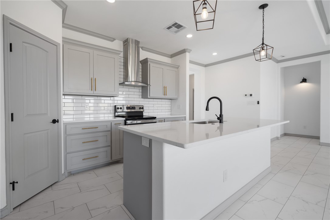 3609 Rebecca Dr
