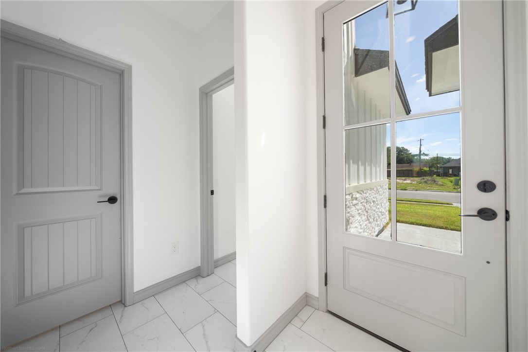 3609 Rebecca Dr