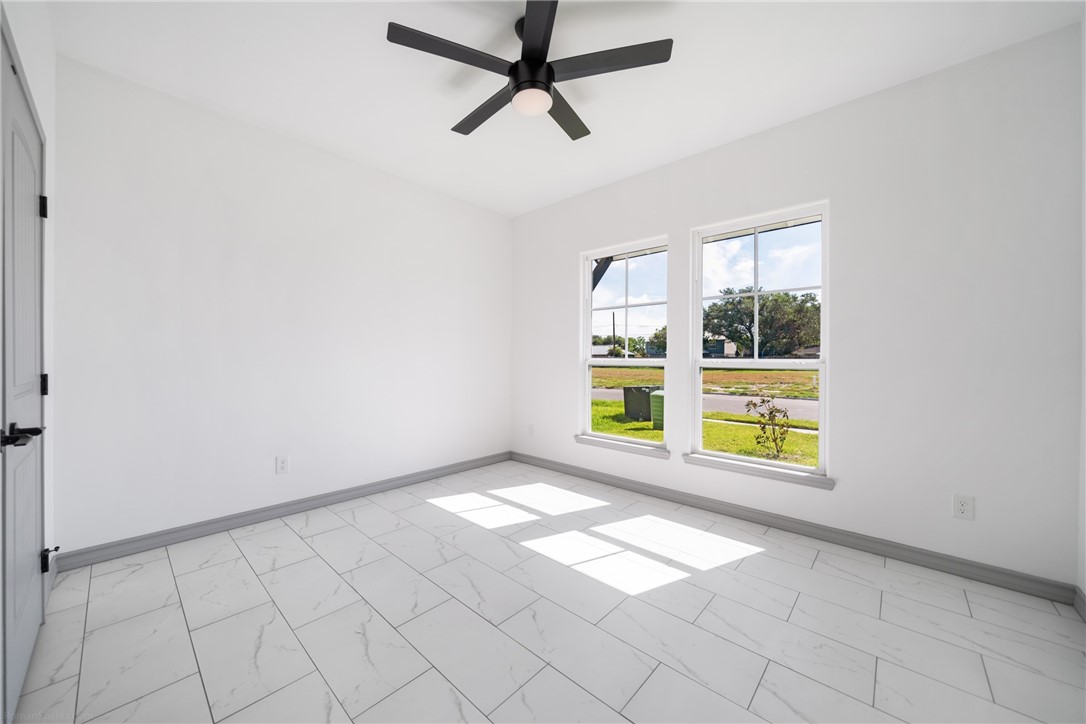 3609 Rebecca Dr