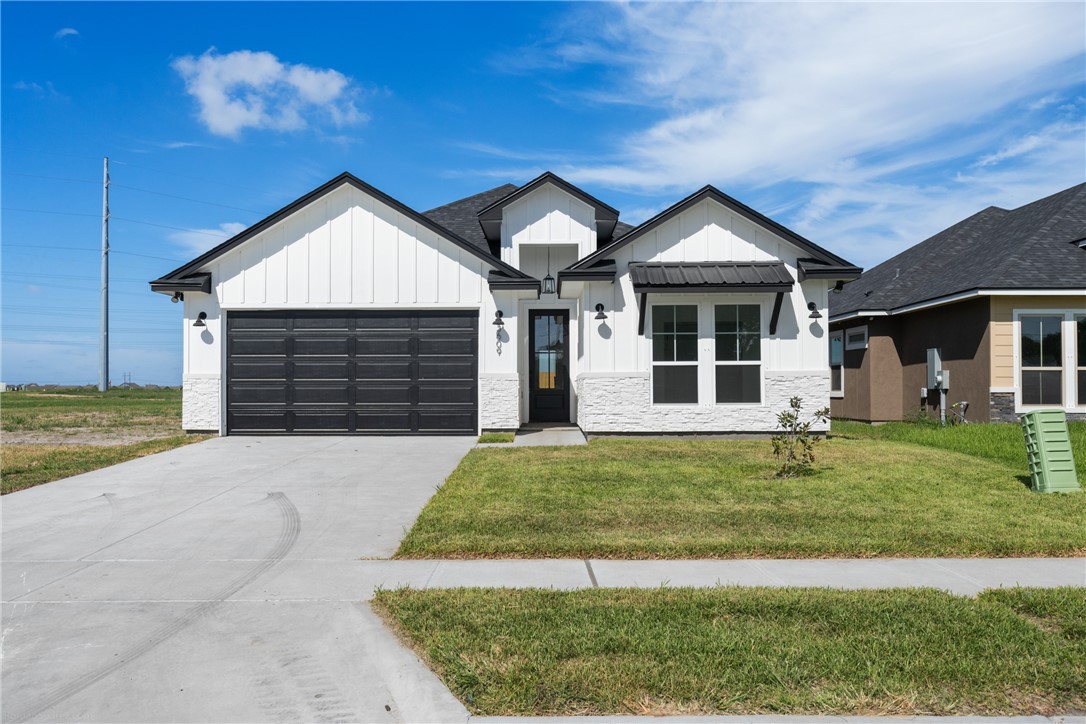 3609 Rebecca Dr