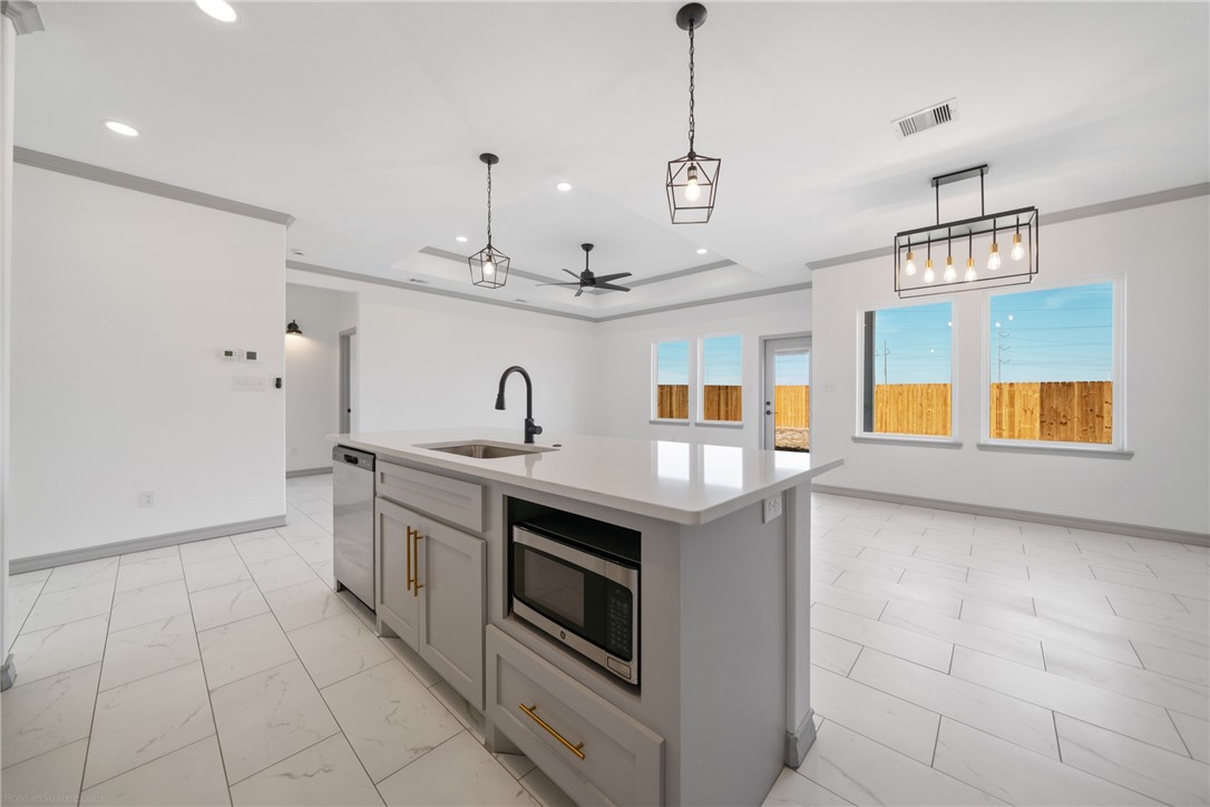 3609 Rebecca Dr