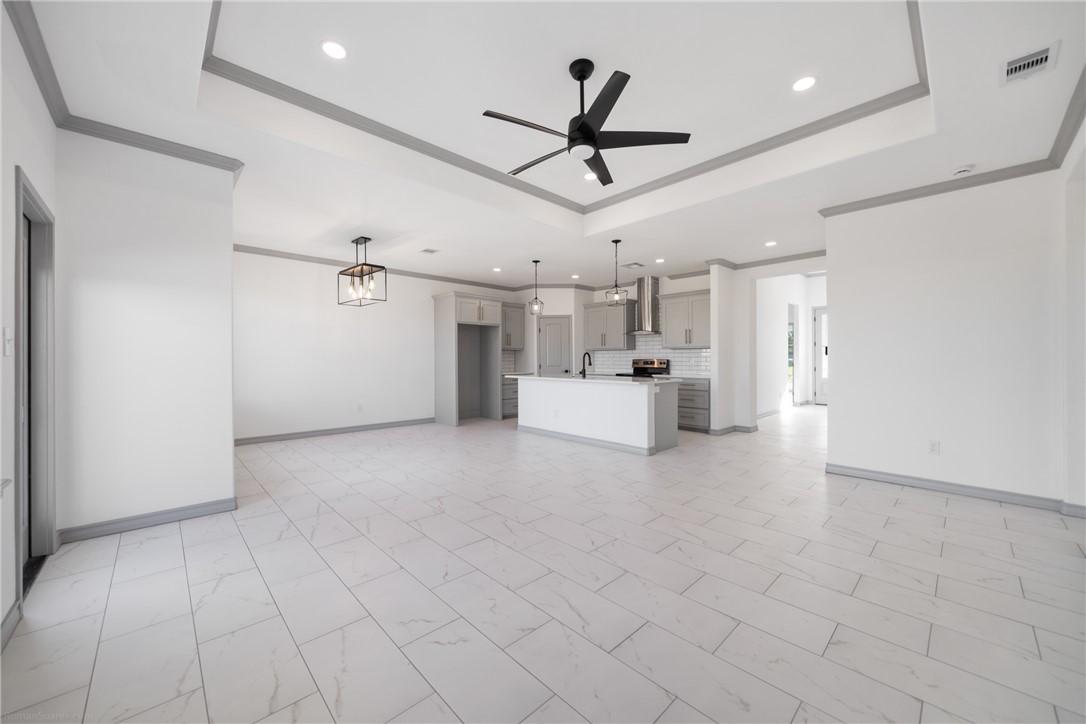 3609 Rebecca Dr