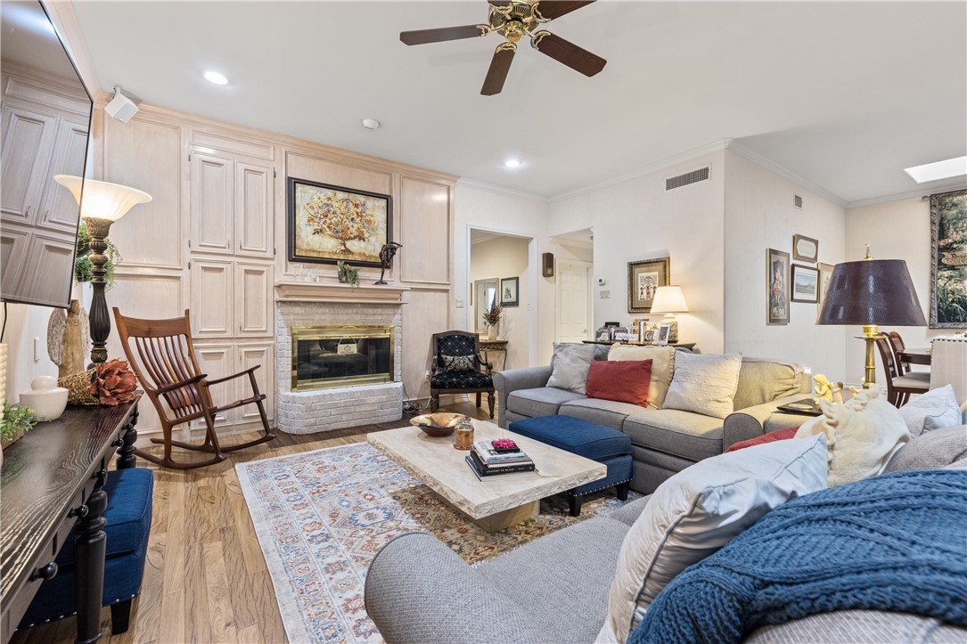 64 Lake Shore Dr