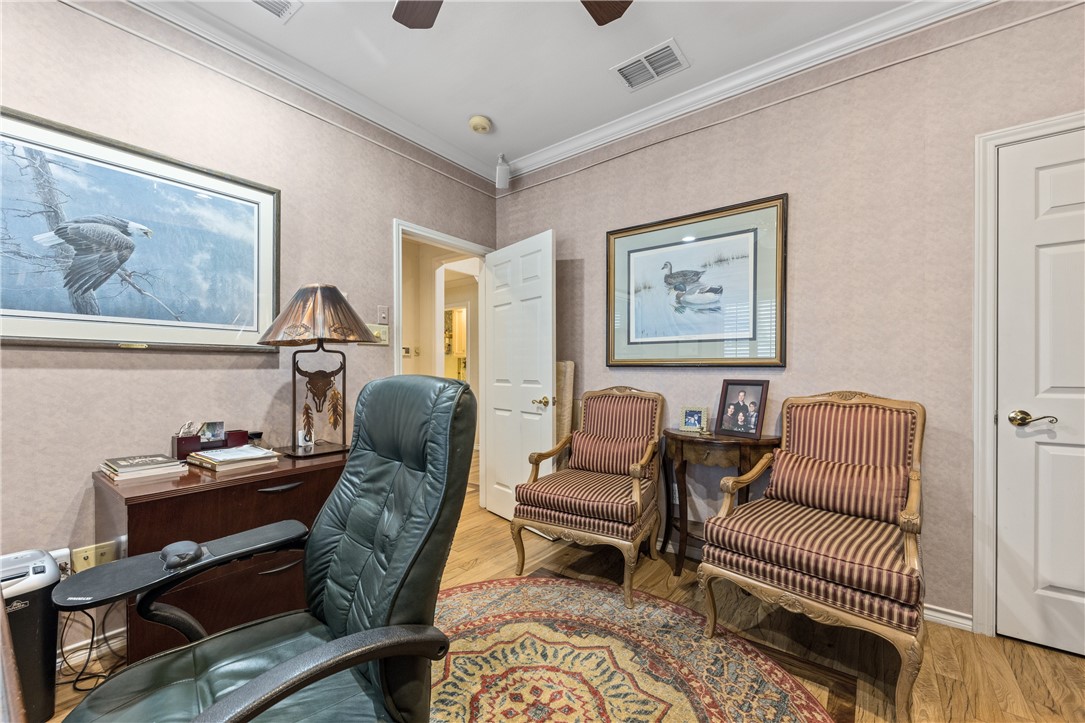 64 Lake Shore Dr
