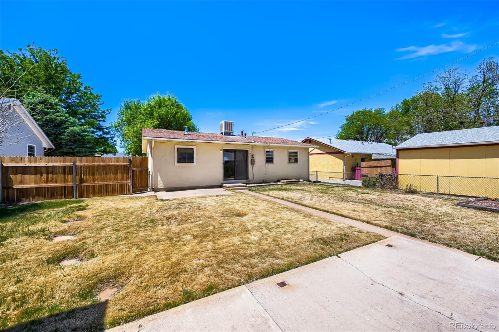 2032 Ridgewood Lane
