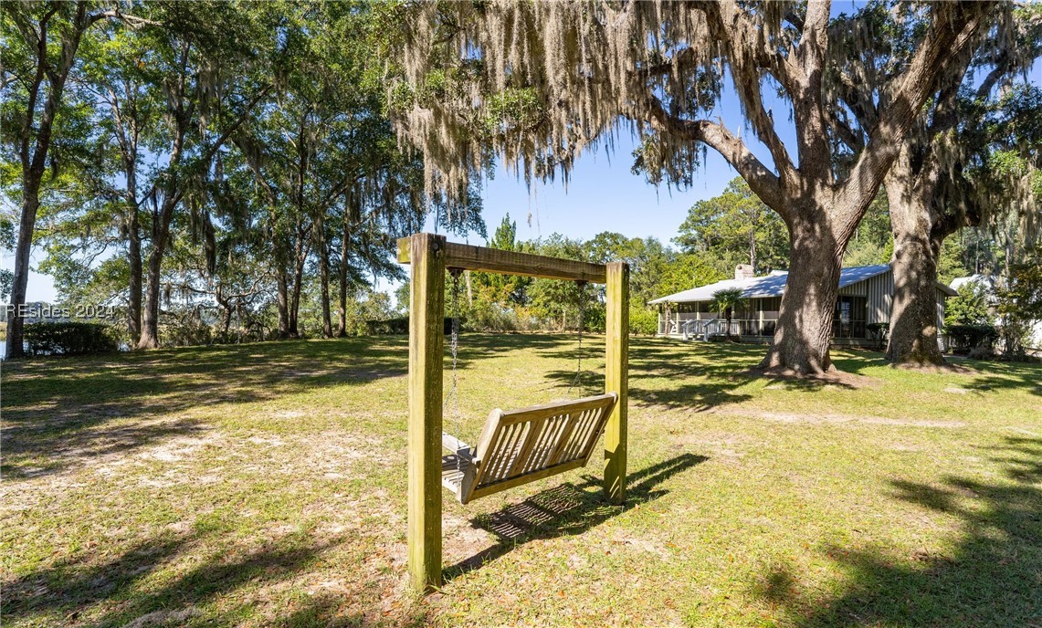 104 Barnaby Bluff