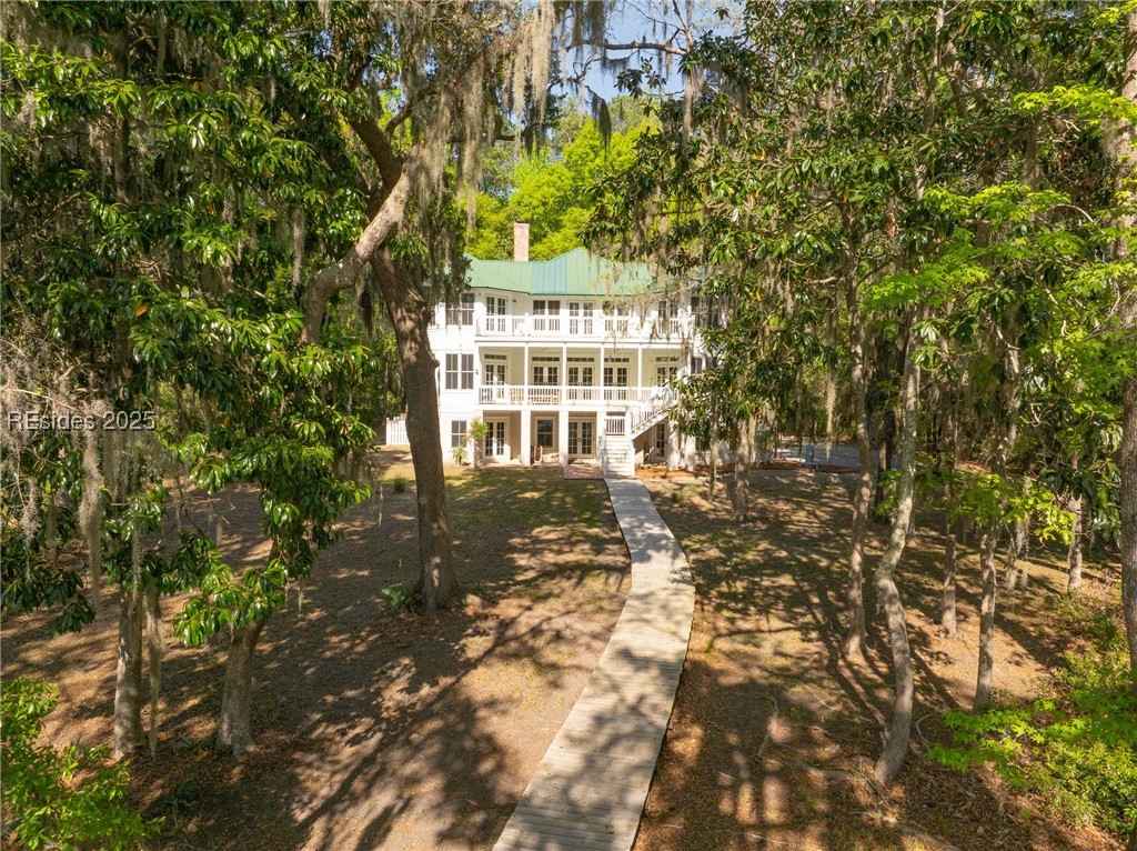 104 Barnaby Bluff