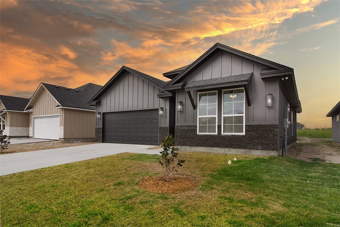 3633 Rebecca Dr