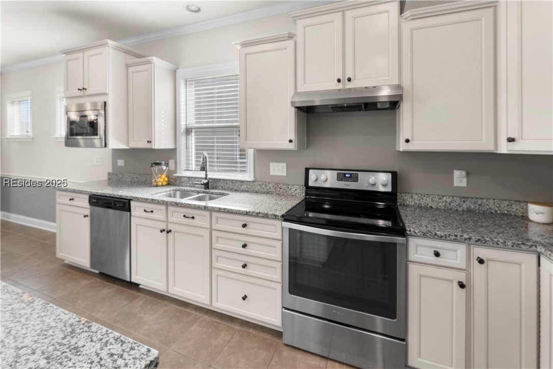 280 Knollwood Court
